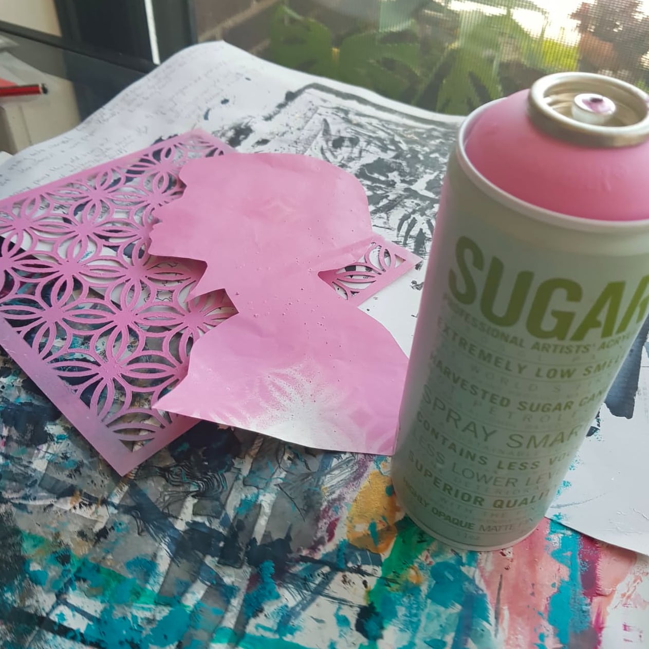 criss chaney art classes pink spray paint